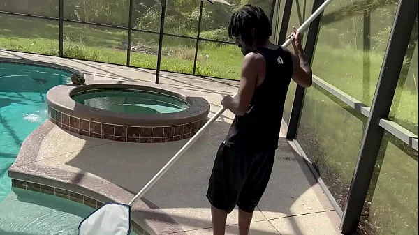 Pool boy catches bosses wife topless sunbathing