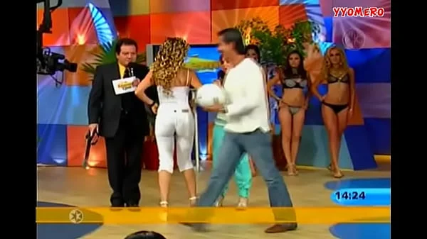 Strip Game on Mexican TV show