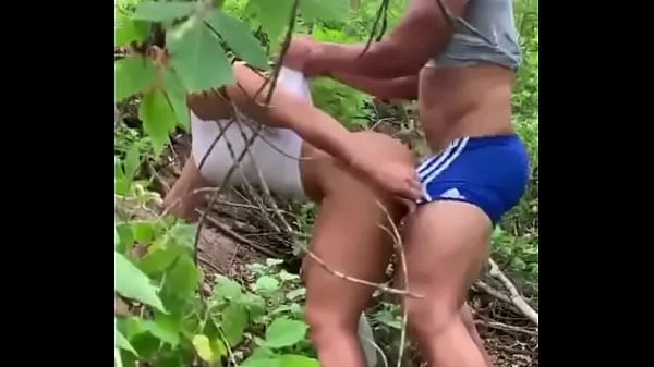 Pillados en el monte