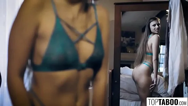18yo Hottie Meets Online Crush For First Time - Gia Derza